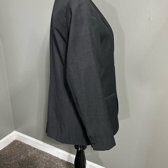 Hugo Boss 100% virgin wool men’s suit jacket size 38S 2button dark gray - Picture 4 of 16